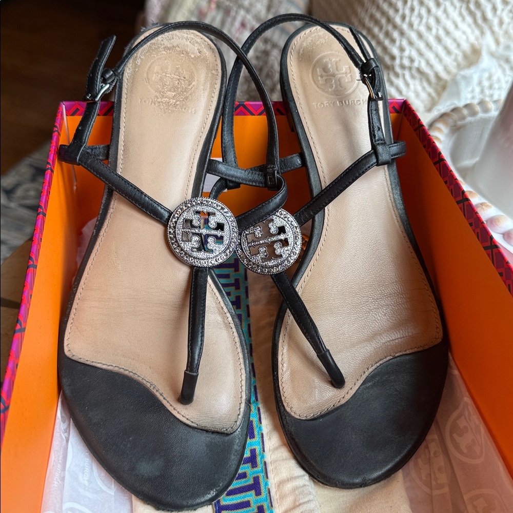 Tory Burch Liana Flat Sandal 🖤 - Picture 2 of 12